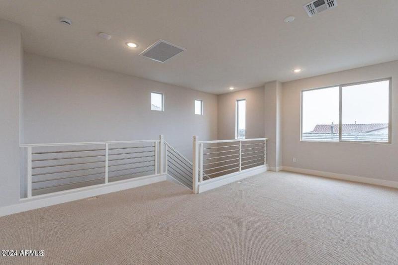 20240213045348529811000000-o