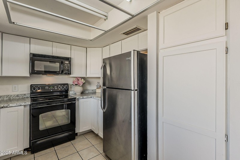 18-web-or-mls-Northview-18