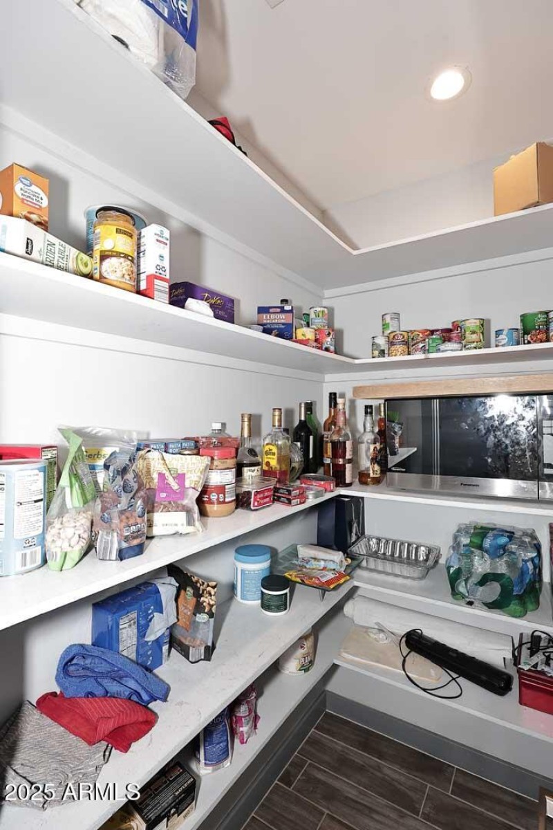 Kitchen-Pantry