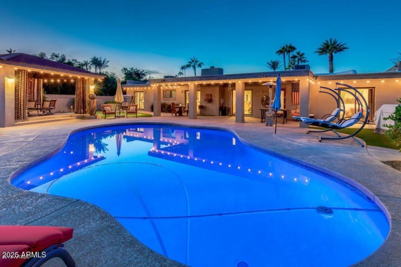 20181114193850041751000000-o