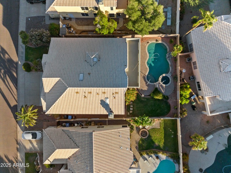 1019 E Mountain Sage Dr, Phoenix