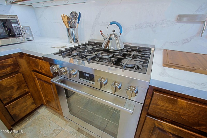 Kitchen 5