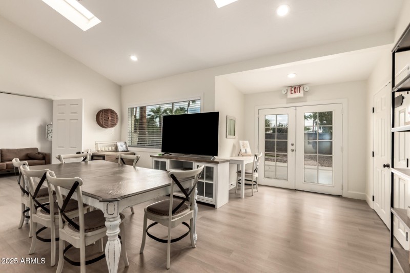 14 - Bloomfield 5529