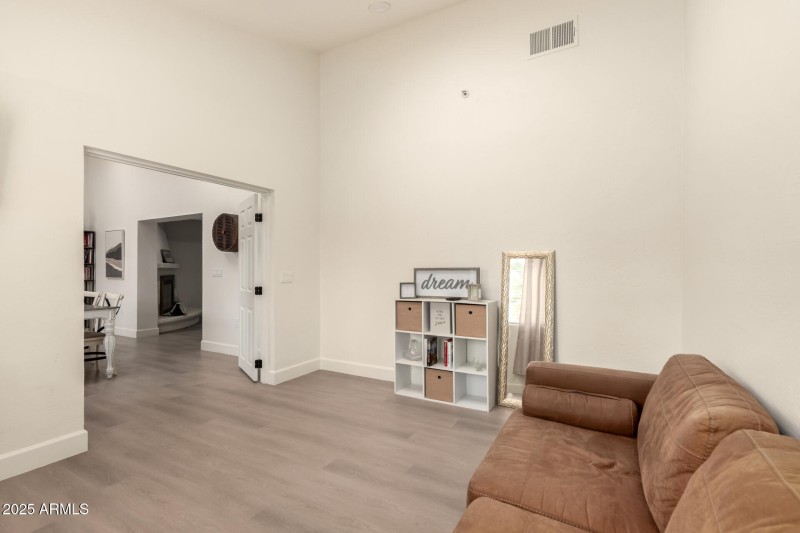 16 - Bloomfield 5529