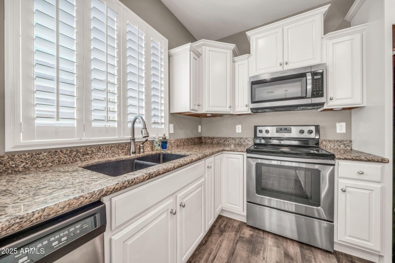 23624 W Harrison Dr-11