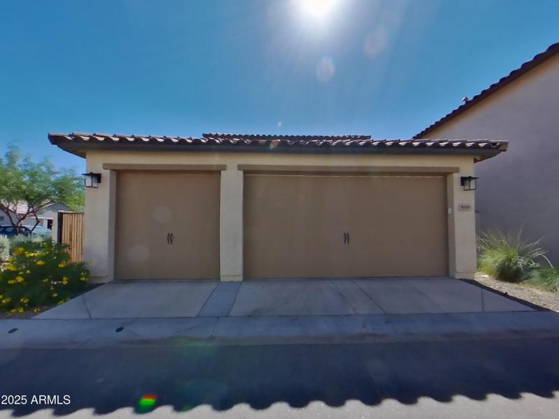 16_pc_ULtKCevkhq_vrNt00jY5c_center_0