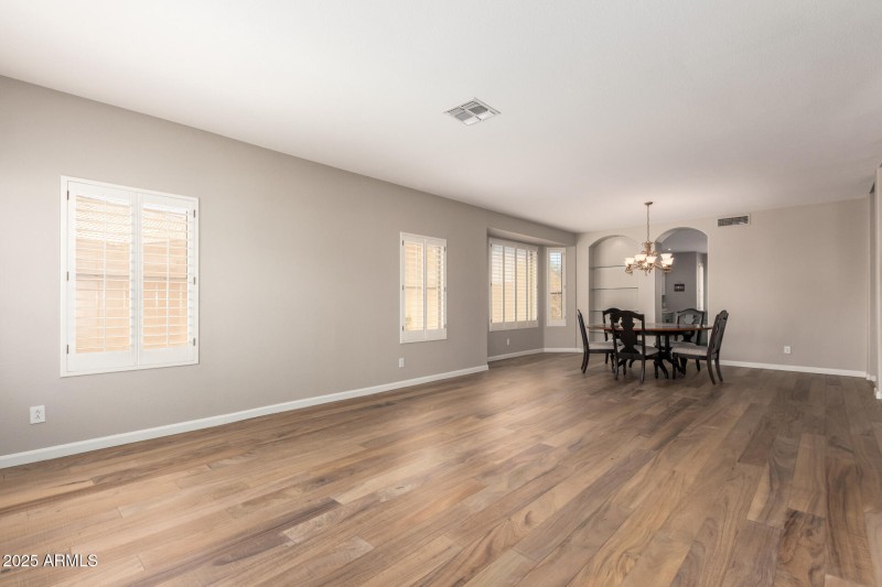 10 Open Living & Dining Rooms