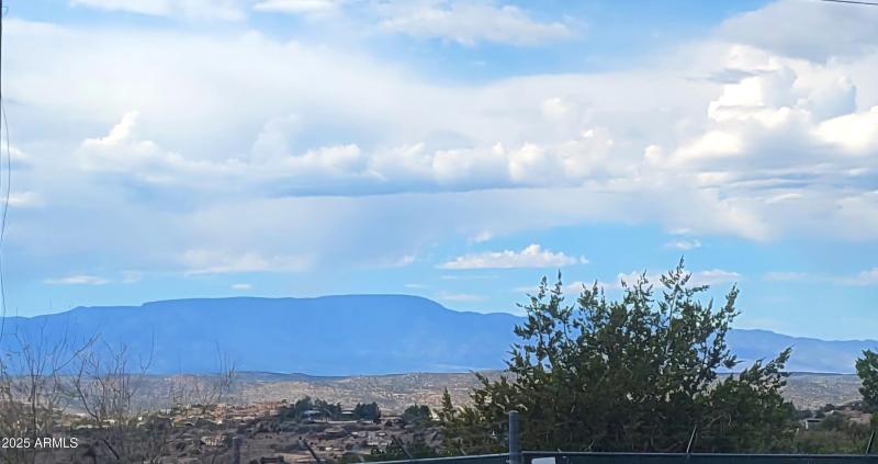 003_Views of Mingus Mt.