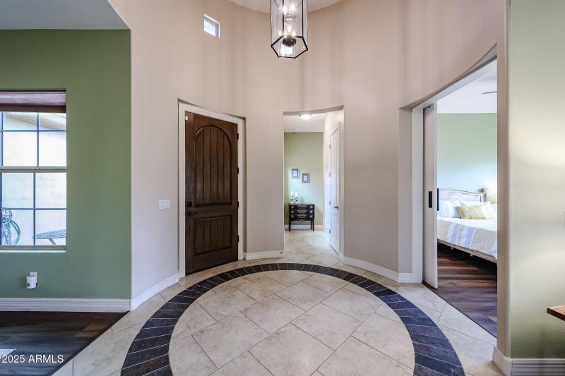 Unique Round Entryway