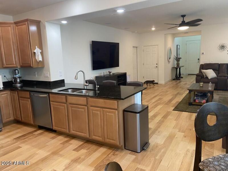 e95cfcd4-c81d-4167-bf89-6b73edfc6370