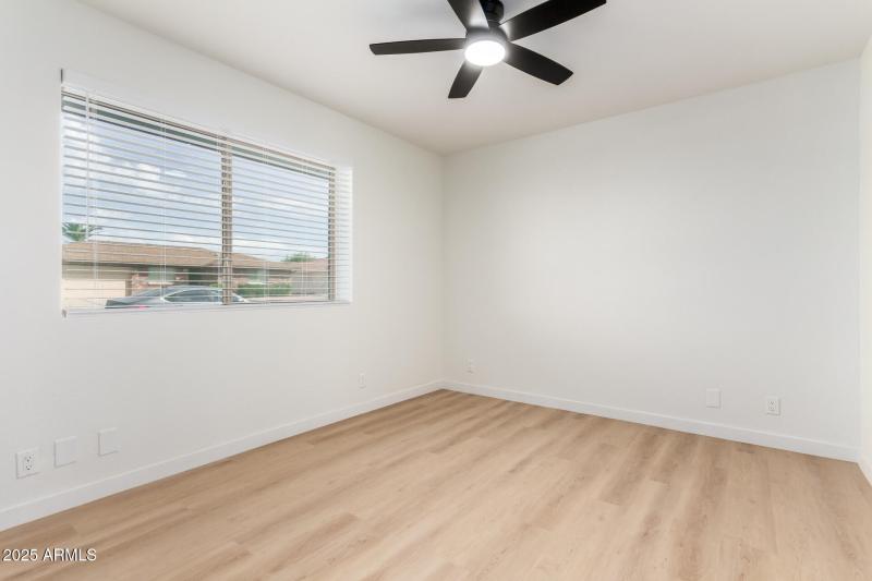 27 Lakeview