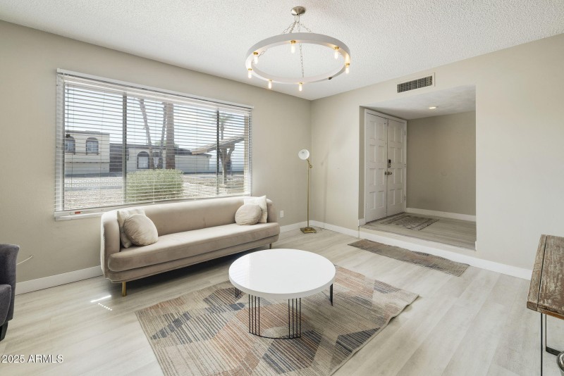 33-web-or-mls-_tm_2180-_tm_2184