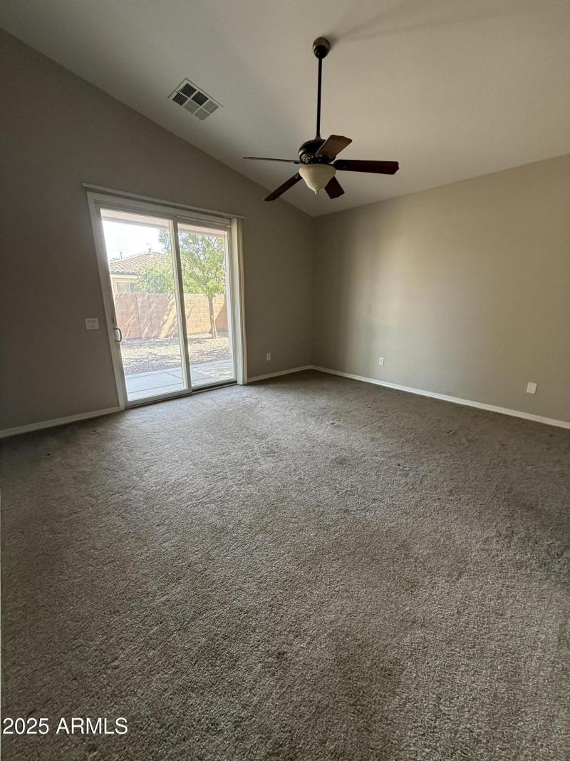 62862C8E-A030-4F47-BA07-7F1A48BC1E07