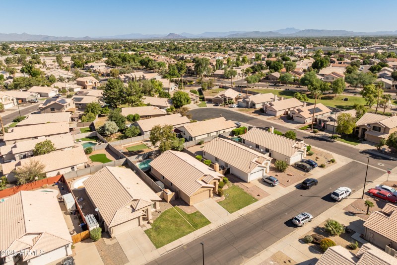 1046 W Tremaine Ave (aerial)-5