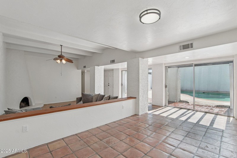 10-web-or-mls-S River Dr-S0910-010