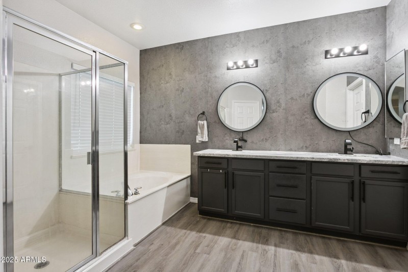 17-web-or-mls-7321-n-81st-dr