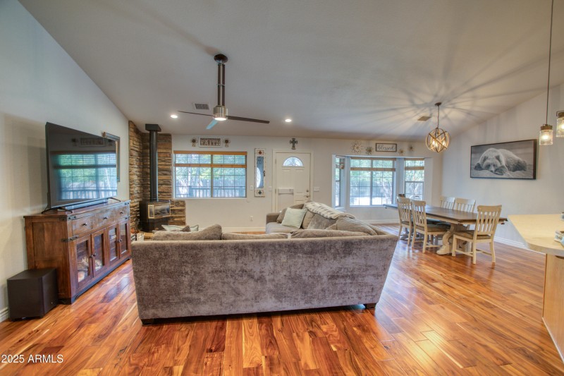 Paxmanphoto_PAX_2936