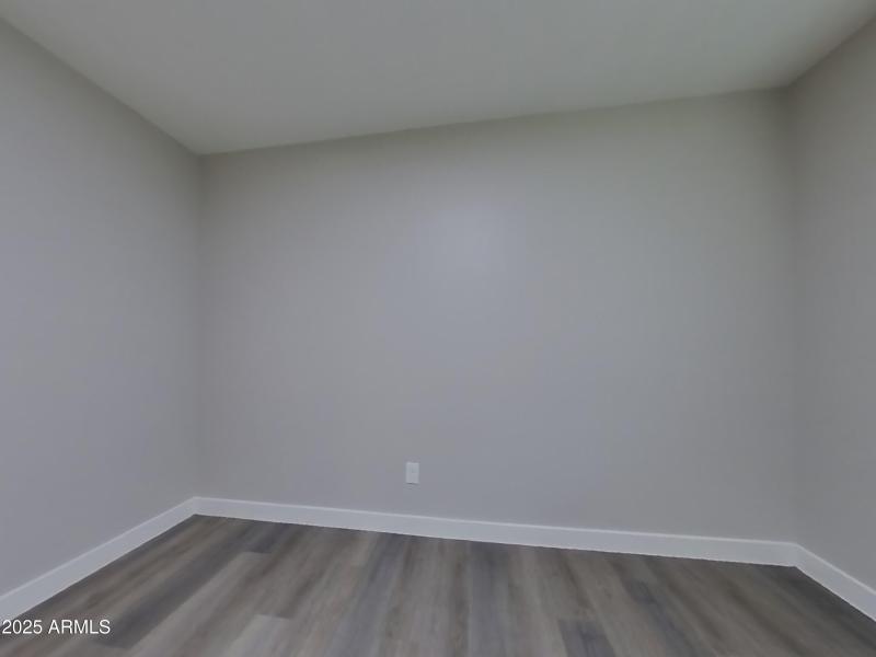 12_pc_GtZjdgZDrH_UB4N2AanQ3_layout_1