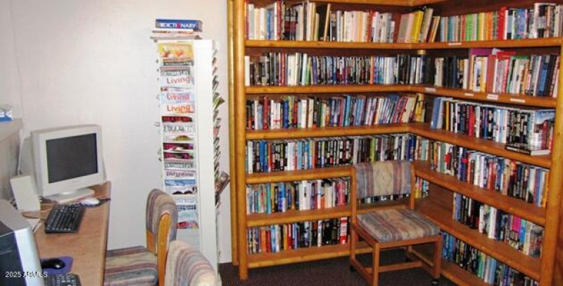 SUN DIAL COMPUTER READING ROOM