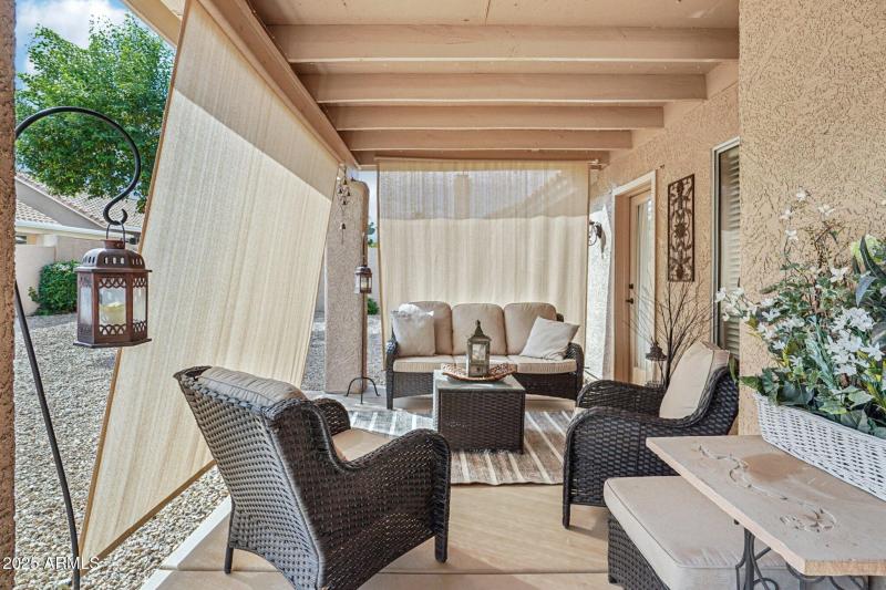 27-web-or-mls-E Glenpoint Dr-S0910-027