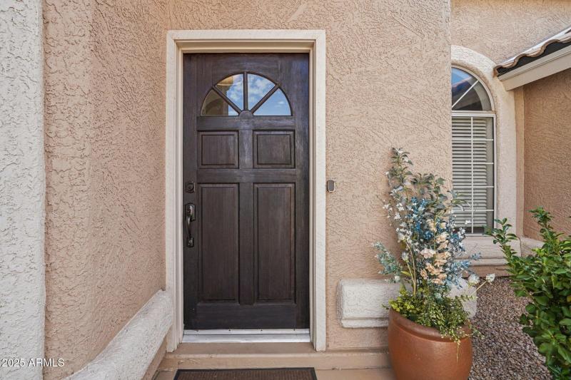 4-web-or-mls-E Glenpoint Dr-S0910-004