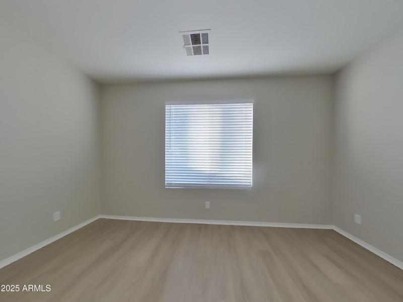 7_pc_ORlklU9eHl_7ec4UzZQoq_layout_1