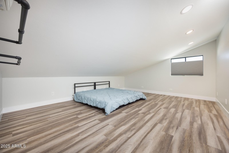 1302-coyotetrail_mls-11