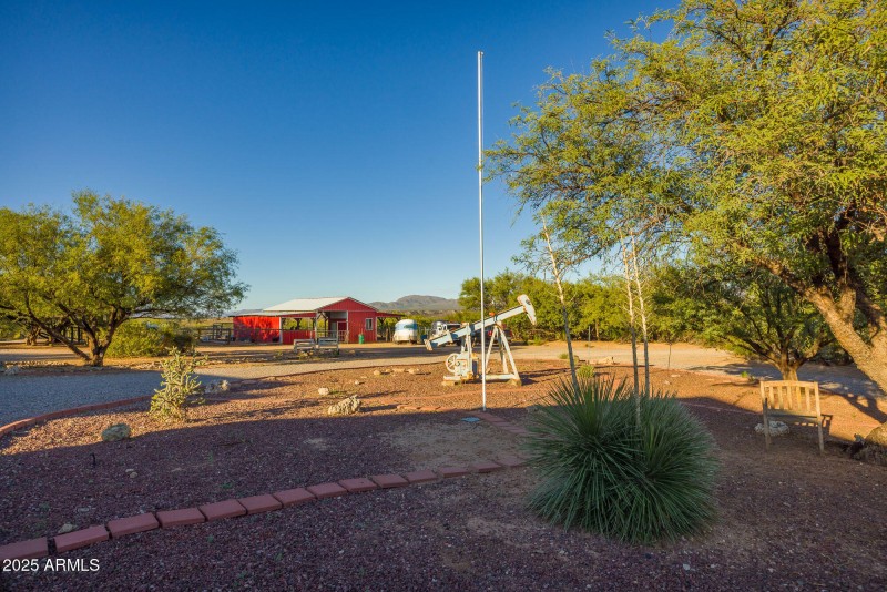 1302-coyotetrail_mls-43