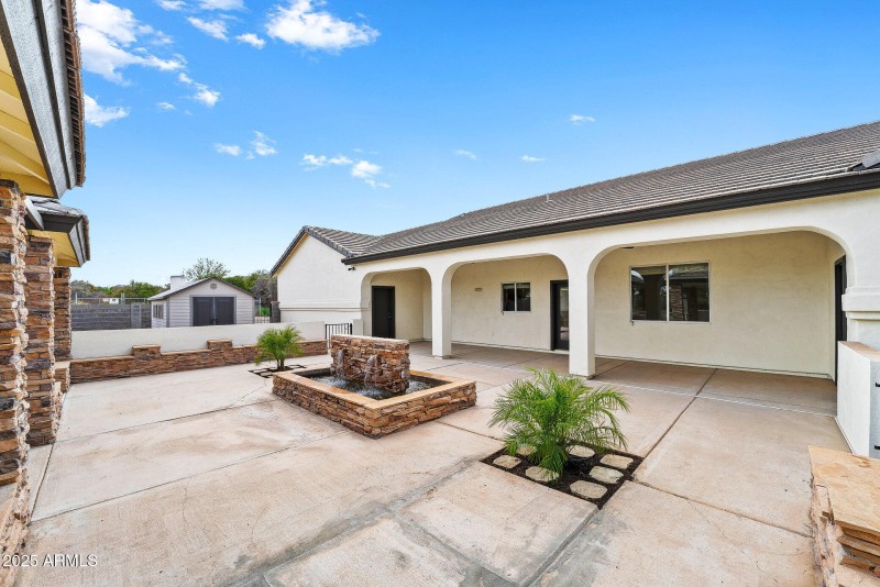 027_south_183rd_place-8_337