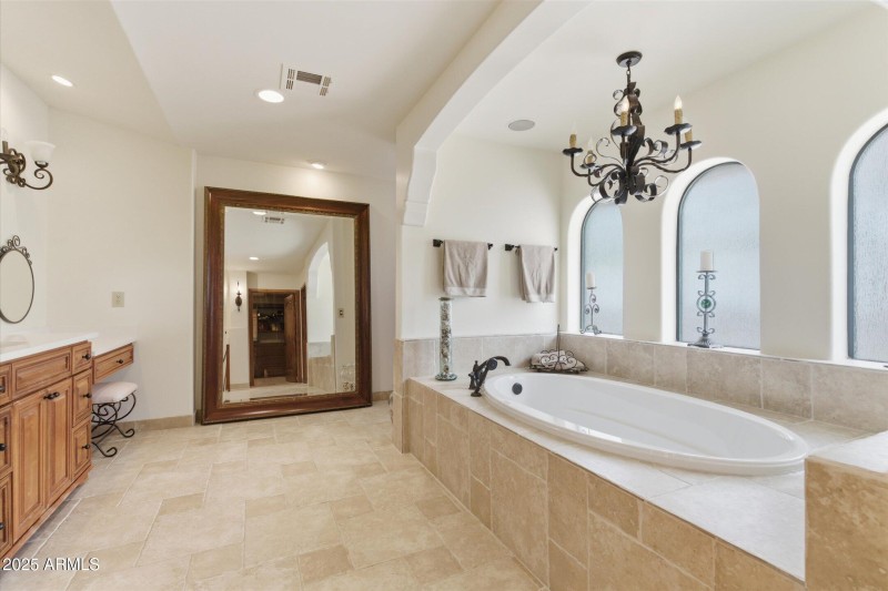 Primary bath with garden tub