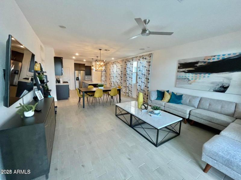 20220914155947303179000000-o