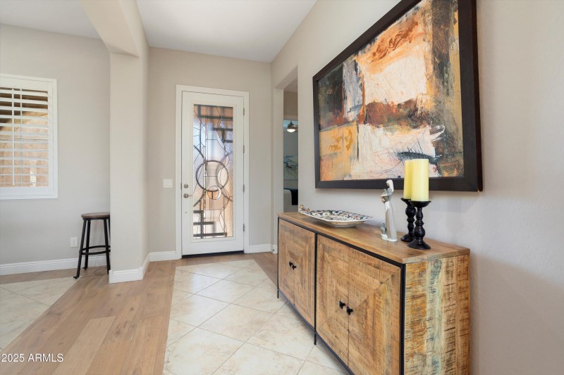 08-26534 W Abraham Ln