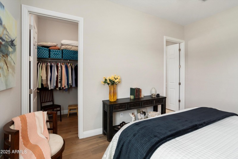 37-26534 W Abraham Ln