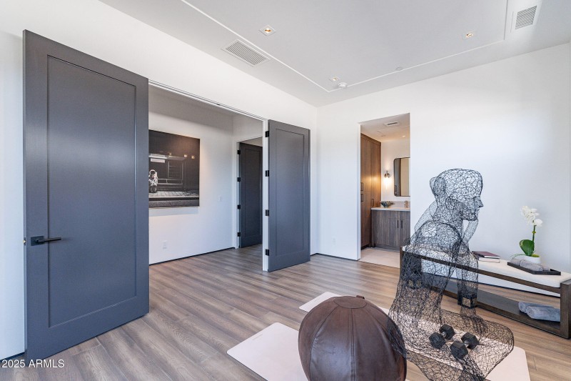 026_GUEST BEDROOMOFFICE