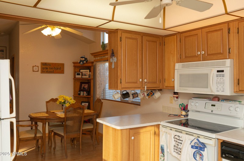 Range, Built in Microwave