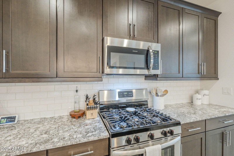 11-web-or-mls-Citadel-11