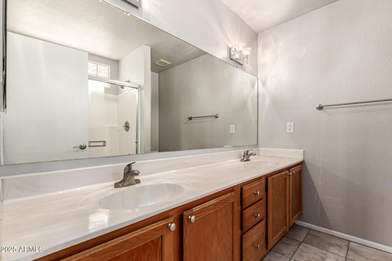Primary Bathroom/Double Sinks