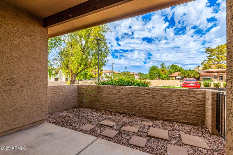 Covered Private Courtyard/End Unit