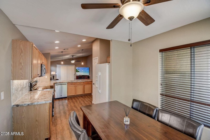 20240430152301820080000000-o