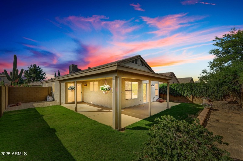 028_Twilight Exterior Back