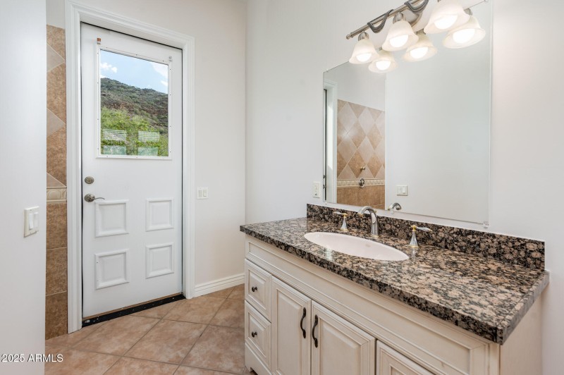 9219 N 16th Pl - MLS-31