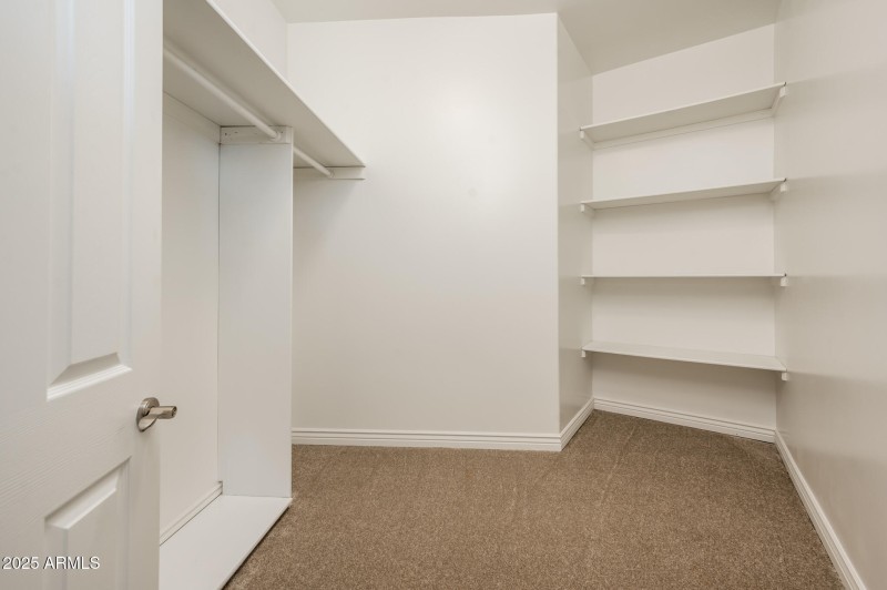 9219 N 16th Pl - MLS-33