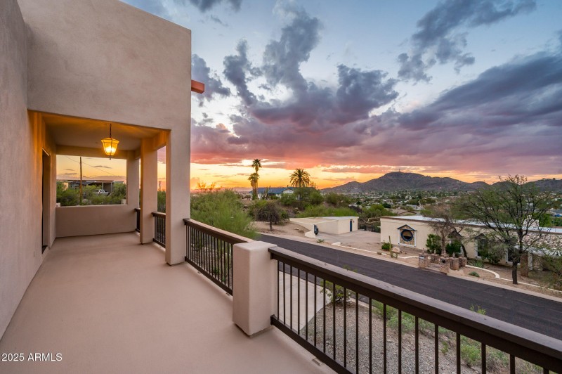 9219 N 16th Pl - MLS-51