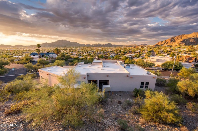 9219 N 16th Pl - MLS-59