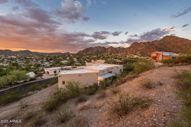 9219 N 16th Pl - MLS-66