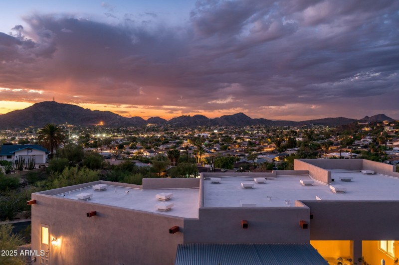 9219 N 16th Pl - MLS-69