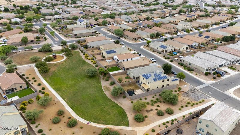 Lots of common grounds