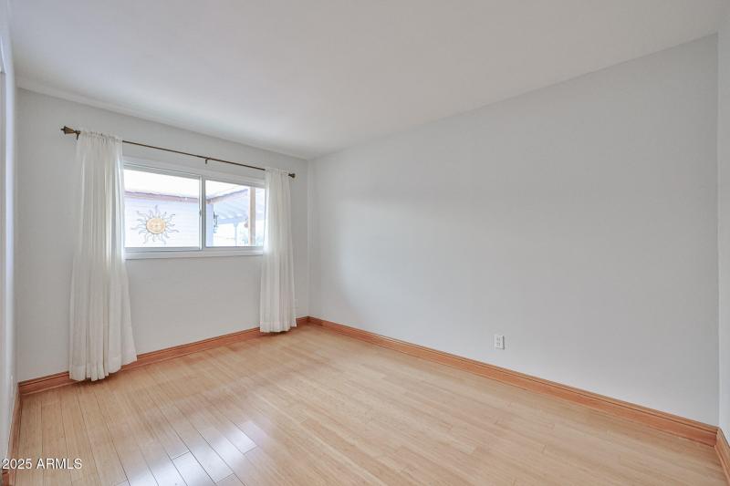 Bedroom - 03