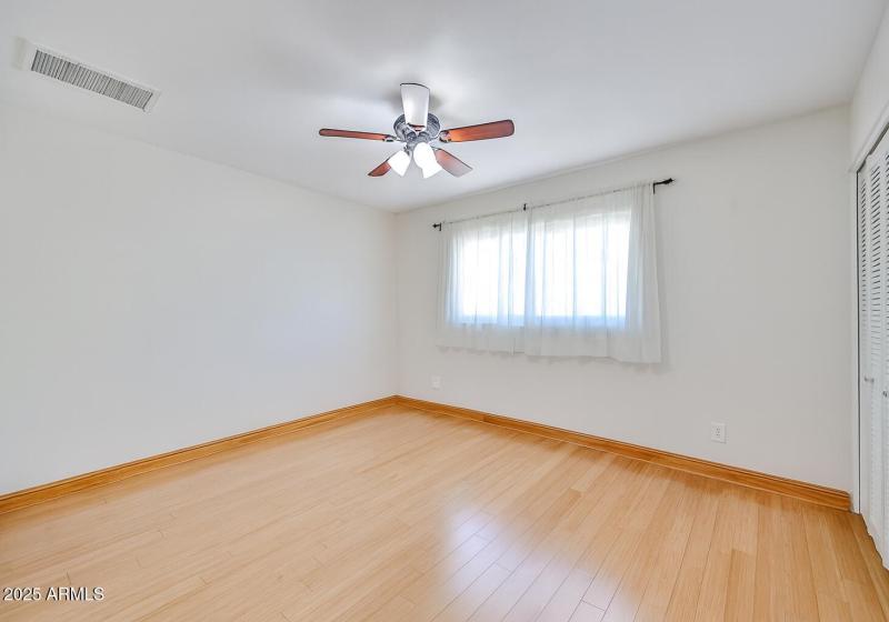 Bedroom 04