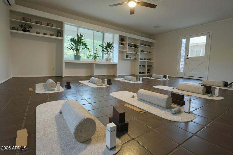 Bonus room / studio